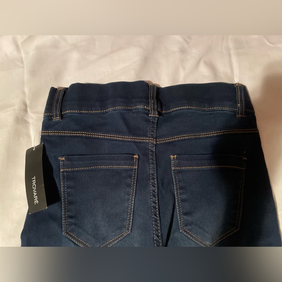 TROVARE DARK WASH JEANS - Picture 7 of 9